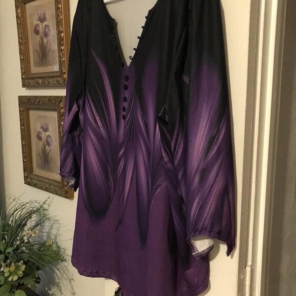 Temu tunic, size 3X, lovely purple feathery pattern. Light and beautiful. - Picture 4 of 14